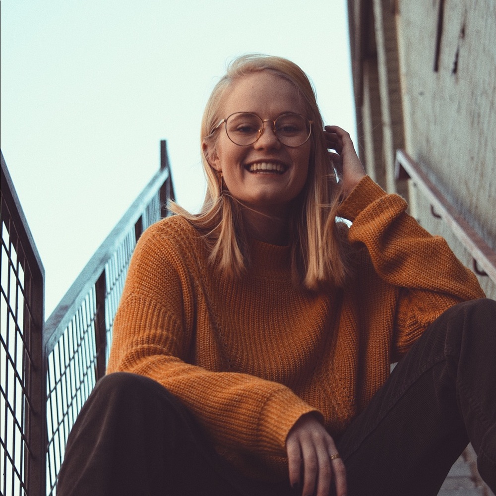 Meet your Posher, Megan